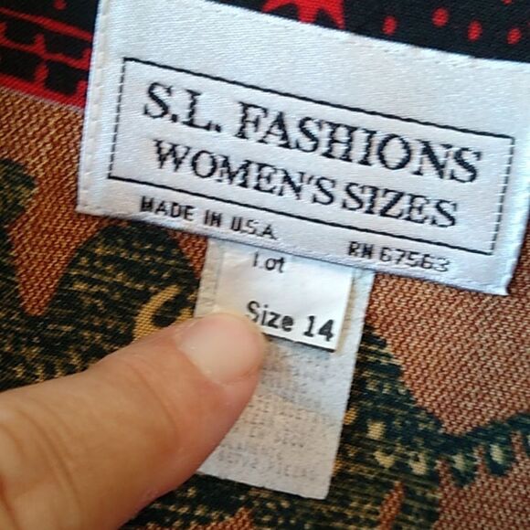 S.L. Fashions Women's Red and Brown Camels Sun & Stars Tunic Women's 14 - Picture 2 of 8